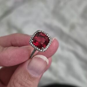 Elegant Silver and Red Gemstone Ring